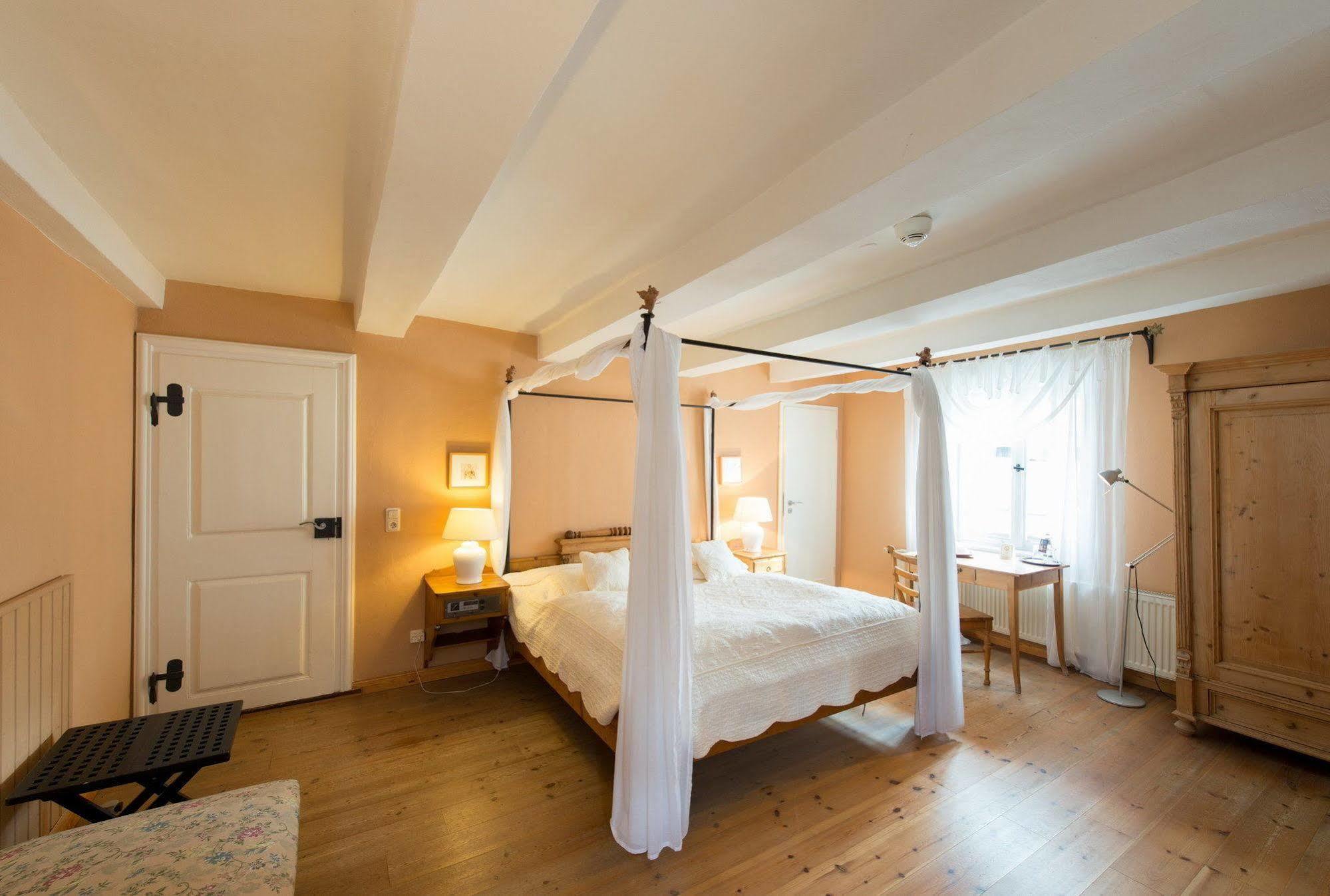 Hotel Theophano Кведлинбург Екстериор снимка